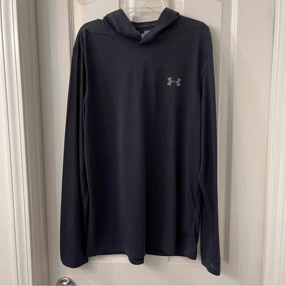 Under Armour "Heatgear" Loose Hoodie - Black.  Mens:  Medium.